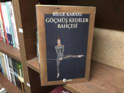 Göçmüş Kediler Bahçesi - Kuzgun Sahaf