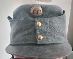 Antika - Birinci Dünya Savaşı,  Avusturya Macaristan İmparatoru  Franz Joseph 'in Baş Harfleri  Olan Kokartlı Asker Şapkası,  İÇİ damgalı KEÇE ve Deri Şapka. - kitantik - kitaLog