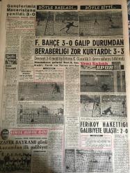YENİ SABAH GAZETESİ 21 NİSAN 1960 YIL :22 SAYI :7592---Ankara da dün genç tevkif edildi --Siyasi toplantı iddiası ile 22 CHP li adliyeye verildi --Beş trafik kazasında 2 ölü on üç yaralı var --B.Amerika ,Güney Kore de haksız duruma son verilmesini istedi ---Bölükbaşı ile Çelikbaş Meclis de Ceza Aldı --Kartal da odun kesmek yüzünden cinayet çıktı ---Venezuella da isyan çıktı ---Bir uçak kazasında 32 kişi öldü ---Gazeteci ile polis :Siyavuşgil ----Turizm Bankası layihası dün meclis de görüşüldü --İstanbul bir kaç gündür turist akınına uğradı --İki polis bir kadını kaçırmak istemiş ---Yenikapı da temaşa kulesi inşa edilecek ---Gençlerimiz Macaristan a yenildi :3-0--Fenerbahçe 3-0 galip durumdan beraberliği  zor kurtardı :3-3---Feriköy hak ettiği galibiyete ulaştı :2-0---Gana da partililer birbirine girdi ---Tokya da işçiler polisle çarpıştı 250 yaralı var --Pazar :Hollywood da Oscar Gecesi ,Spor Albümü :Naci W.Saroyanın Hikayesi  :Aşkım ! Aşkım ---