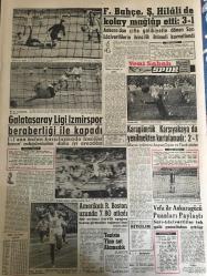 YENİ SABAH GAZETESİ 25 NİSAN 1960 YIL :22 SAYI :7596---G.Kore de muhalefetin talepleri kabul ediliyor --Moda cinayeti sanığı Sabri , dün yakalandı ---B.Amerika da Stevenson un başkan adayı olması muhtemel---Ankara da bir genç kavgacıları ayırmak isterken ,öldürüldü --İran da zelzele bir şehri harap etti ---Doğu illerindeki iskan durumuyla ilgili teklif --Aydınlık ,aydınlık ,aydınlık :Siyavuşgil --Greta Garbo ile John Gilbert in dillere destan aşk maceraları ---Radyo Programları ---Eisenhower -De Gaulle görüşmeleri devam ediyor --Zirve Konferans arifesinde Berlin meselesi tazelendi ---Fenerbahçe ,Ş.Hilali de kolay mağlup etti :3-1---Galatasaray Ligi İzmirspor beraberliği ile kapadı ---Karagümrük Karşıyaka da yenilmekten kurtulamadı:2-1 --Amerikalı R.Boston uzunda 7.80 atladı --Vefa ile Ankaragücü puanları paylaştı ---Kıskançlık yüzünden kardeşini attı ---İnsanlığa aykırı hareketler takbih edildi --