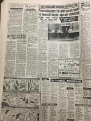 YENİ SABAH GAZETESİ 21 MAYIS 1960 YIL :23 SAYI :7612---Nehru dün akşam Ankara ya geldi --Macmillan Nato işbirliği daha sıkı olmalıdır dedi ---Yeni bir Atlas Füzesi mesafe rekoru kırdı ---Sıcaklar bastırdı --Üç trafik kazasında  4 kişi öldü --4 Kadın ve 1 erkeğin kaatili yakalandı ---D.Almanya dan kızını bulmak için yaya geldi ---Kocasının  şarabına zehir katıp öldürmüş ---Bir gençlik Hatırası :Siyavuşgil --Cam Sanayinde 500 kadar işçi işsiz kaldı ---33000 köye 65 yılda elektrik verilecek --Von Popen rahatsızlandı ---Sinema : Yaman Hafiye ,Kanlı Geçit ,Hayaller Şehri ---Lig sonuncuları Bursa da kozlarını paylaşıyorlar --Beşiktaş ve Fenerbahçe Adana da dün tezahüratla karşılandı ---Sofya atletizm mitingine 10 millet iştirak ediyor ---Feriköy İsviçre de ilk maçını 2-1 kazandı ---15 Torun sahibi kadın kaçırıldı ---3 Peynir taciri yolda soyuldu --İzmir de bir otel yandı --