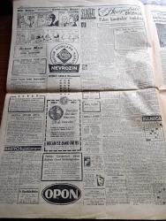 Cumhuriyet Gazetesi - 23 Aralık 1955 - Hürriyet Partisi Açıldı Çalışmaya Başladı - Fevzi Lütfi Karaosmanoğlu Parti Genel Başkanı Oldu - Demokrat Parti Teşkilatında Hürriyet Partisine Meyleden Bölgeler - Yeni Parti'nin Dün Açıklanan Beyannamesi - İsmet İnönü Fevzi Lütfi Karaosmanoğlu Ve Hüseyin Balık Neler Konuştular - Hürriyet Partisi Umumi Merkezine Dün Sabah Parti Levhası Asılırken Fotoğraf - Türk Milli Futbol Takımı Dün Paris'e Gitti - Horoz Dövüşü Merakı - Kırlangıç Yuvası Yazan Taylor Caldwell Yazı Dizisi - Bay Menderes Bay İnönü Yazan Va Nü - Raman Ve Garzan Petrolleri - Mevlanakapı Yetiştirme Yurdu Islah Ediliyor -  Resimli Romanımız Komiserin Hatası Yazan Georges Simenon - Binaları İstenilen Yere Nakleden Dev Makineler - Atom Bombasının 10. Yıldönümü - Türk Ticaret Bankası - Fenerbahçe İle Galatasaray Yarın Karşılaşıyor