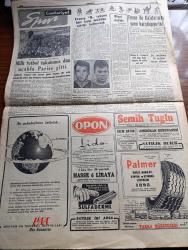 Cumhuriyet Gazetesi - 23 Aralık 1955 - Hürriyet Partisi Açıldı Çalışmaya Başladı - Fevzi Lütfi Karaosmanoğlu Parti Genel Başkanı Oldu - Demokrat Parti Teşkilatında Hürriyet Partisine Meyleden Bölgeler - Yeni Parti'nin Dün Açıklanan Beyannamesi - İsmet İnönü Fevzi Lütfi Karaosmanoğlu Ve Hüseyin Balık Neler Konuştular - Hürriyet Partisi Umumi Merkezine Dün Sabah Parti Levhası Asılırken Fotoğraf - Türk Milli Futbol Takımı Dün Paris'e Gitti - Horoz Dövüşü Merakı - Kırlangıç Yuvası Yazan Taylor Caldwell Yazı Dizisi - Bay Menderes Bay İnönü Yazan Va Nü - Raman Ve Garzan Petrolleri - Mevlanakapı Yetiştirme Yurdu Islah Ediliyor -  Resimli Romanımız Komiserin Hatası Yazan Georges Simenon - Binaları İstenilen Yere Nakleden Dev Makineler - Atom Bombasının 10. Yıldönümü - Türk Ticaret Bankası - Fenerbahçe İle Galatasaray Yarın Karşılaşıyor