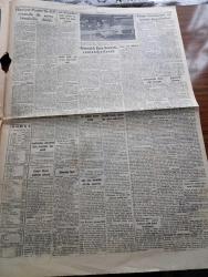 Cumhuriyet Gazetesi - 29 Aralık 1955 - Bu Çark Nasıl Döner Yazan Nadir Nadi Köşe Yazısı - Hürriyet Partisi İle Demokrat Parti Arasında İlk Savaş İstanbul'da Olacak - Celal Bayar Erzurum'a Gitti - Demokrat Parti Haysiyet Divanı Bugün Yeniden Üç Mebus Salahattin Toker Ali Muzaffer Tanöver Ve Hüseyin Balık İçin Karar Verecek - Milli Futbol Takımımız Paris'ten Döndü - Devlet Hastanelerinin Durumu İnceleniyor - NATO'dan Yükselen İkaz Sesleri Yazan Aydemir Balkan - Kırlangıç Yuvası Yazan Taylor Caldwell Yazı Dizisi - Amerika'nın Almanya'ya Askeri Yardımı Arttı - Özbekistan Başvekili Nureddin Muhittinof Azledildi - Resimli Romanımız Çalınan Tabanca Yazan George Simenon - Pakistan Kurucusu Mohammed Ali Cinnah Doğum Yıldönümü Münasebetiyle Yazan Zafer Hasan Ayberk - Opon Ağrı Kesici - Galatasaray Dostluk Kupasını Kazandı - Galatasaray Kulübü Başkanı Refik Selimoğlu İstifasını Geri Aldı