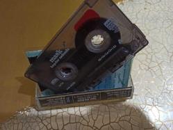 MASK * KAPILAR ARDINDA * KASET