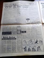 Cumhuriyet Gazetesi - 15 Ekim 1960 -  Türk Tarihinin En Büyük Davası Dün 9,30'da Başladı Ve 18'e Kadar Sürdü - Yassıada İntibaları Ne Yaptılar Yazan Cevat Fehmi Başkut- Yassıada İntibaları Nasıldılar Yazan Yaşar Kemal - Adnan Menderes Hakim Huzurunda Şikayette Bulunuyor - Celal Bayar'ın Gözleri Kin Doluydu -- Öğleden Sonra Köpek Davası Başladı Netice Bugüne Kaldı - Sabah Şarkısı Yazan Taylor Caldwell Yazı Dizisi - 3. Dünya Harbinin En Zor Tarafı Yazan Amiral Afif Büyüktuğrul - Sovyet Başbakanı Hrutçef Amerika'dan İyi Bir Ruh Haleti İçinde Ayrıldım Dedi - Patti Çizgi Roman - Cüneyt Gökçer Beraat Etti - Hürriyet Partisinin Tekrar Kurulmasına Müsaade Edilmedi - Resimli Roman Başkasının Günahı Çizen Yves Sayol - Fenerbahçe Bu Hafta İzmir'de Karşıyaka Karşısında - Bölge Müdürlüğünde 10. Yılını Dolduran Salahattin Cihanoğlu 10 Yılın Raporunu Verdi - Dünya Şampiyonu Demiryolları Güreş Takımımız Dün Yurda Döndü - Fenerbahçeli Kıymetli Atlet Günay Tomakan Evlendi - Basketbol Ligi Başlıyor