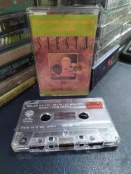 MILES DAVIS & MARCUS MILLER - MUSIC FROM SIESTA - KASET [kırmızı bandrol]