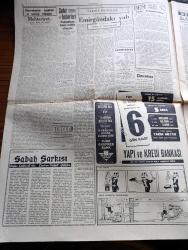Cumhuriyet Gazetesi - 9 Kasım 1960 - Amerikan Seçimlerinin İlk Neticeleri Cumhuriyet Partisi Adayı Nixon İlk Anlarda İlerde - İki Düşük Bakan Zeyyat Mandalinci İle Hayrettin Erkmen'in Duruşmaları Başladı - Kocasının Vasiyeti Üzerine Konya Ereğlisinden Dün Yassıada'ya Gelen Köylü Kadın -  Cemal Gürsel Robert Kolejinde Okulun Müdürü Eski Devlet Bakanı Şefik İnan Tarafından Karşılandı Fotoğraf - Köylünün Borç Tutarı 1.256.865.406 Lira - Nüfusumuz 26.802.000 - Ankara Üniversitesinin Dün Yapılan Açılışında İsmet İnönü Bir Konuşma Yaptı - Orgeneral Cemal Gürsel Dün Sabah Zonguldak'tan Döndü - Yassıada İntibaları Yazan Cevat Fehmi Başkut - Sabah Şarkısı Yazan Taylor Caldwell Yazı Dizisi - İtalyan Mahalli Seçimlerinin İlk Neticeleri Dün Belli Oldu -  Şampiyon Kulüplerin Büyük Maçı Real Madrid Barcelona Bu Gece Karşılaşıyor - Resimli Roman Başkasının Günahı Çizen Yves Sayol - A Milli Namzetler Rostov İle Oynuyor - Beşiktaş'ın Reisi Hakkı Yeten Güven Önüt İçin Uğraşıyor