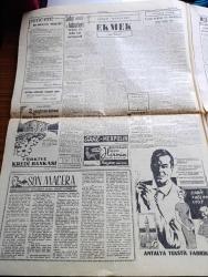 Cumhuriyet Gazetesi - 11 Mayıs 1962 - Siyasi Af  İle İlgili Çalışmalar CHP'yi Karıştırdı - Genç CHP Mebusları Aftan Önce Milli Davaların Hallini İstiyorlar - Arif Ertunga - Şükrü Koç - Anayasa Mahkemesinin Üniversiteliler Adayları Dün Meclisce De Reddedildi - Mardinli Gençler İsmet İnönü İle Görüştüler - Hollywood'u Titreten Küçük Boylu Kadın Avukat Mrs. Ann Stein İstanbul'da - İşçi İstanbul'da Miting Yapmaktan Vazgeçti - 14 ler 27 Mayıs'ta Romada Toplantı Yapmak Üzere Yıllık İzinlerini Aldılar - İstanbul'da Seyyar Saz Heyeti -  Taksim Azapkapı Yolu İçin Kararı Hükümet Verecek - Son Macera Yazan Maurice Dekobra Yazı Dizisi - İlhan Selçuk Köşe Yazısı - Gelecek Yıl Halka Kok Kömürü Verilmeyecek - Kennedy Berlin İhtilafı Fazla Büyütülmemeli - İğneler Yazan Adalet Cimcoz - Bay Oscar Karikatür - Jane'in Kızı Çizgi Roman - Profesör Nimbüs'ün Maceraları Çizgi Roman - Resimli Roman Melun Kız Çizen Yves Sayol - Fenerbahçe Beykoz'dan İki Puanı Güç Aldı - Stoke City Bu Gece Galatasaray Maçı