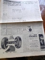 Cumhuriyet Gazetesi - 26 Ocak 1963 - Isı Daha Da Düşecek Fırtına Şiddetini Artıracak - Yeşilköy Ve İznik'e Dün Kurtlar İndi - Yarın Ramazan - Yeni Türkiye Partisi Genel Başkanı Ekrem Alican Sözlerinin Yanlış Anlaşıldığını Ve Koalisyonu Bozmayacaklarını Açıkladı - Memba Suları Karaborsaya İntikal Etti Hamamlar Kapandı - İstanbul Belediye Başkanı Kamuran Görgün Halka Sabır Tavsiye Etti - Ne İstediğini Bilmek Yazan İlhan Selçuk Köşe Yazısı - Yılan Elma Ve Kadın Yazan Perihan Zorlu Yazı Dizisi - Kennedy Türkiye Ve İtalya'ya Polaris Füzeleri Verilmesi İçin Bazı Görüşmeler Yapılıyor Dedi - Kıbrıs'ta EOKA Belediyeler İçin Tebliğ Yayınladı - Başka Türlüsü Sökmez Yazan Melih Cevdet Anday - Bay Oscar Karikatür - Profesör Nimbüs'ün Maceraları Çizgi Roman - Muş'ta İrticai Beyannameler Dağıtan 8 Kişi Dün Yakalandı - Futbol Sahalarının Korunması İçin Tek Usul Hasır Sermek - Doğu Almanya Voleybol Takımı Gelemeyeceğini Dün Bildirdi - Boca Juniors Takımı Buenos Aires Gazeteciler Cemiyetine 1 Milyon