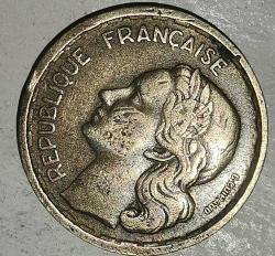 FRANSA 1951  10 FRANK