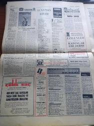 Cumhuriyet Gazetesi - 5 Kasım 1967 - Kıbrıs'ta Türkler Büyük Protesto Mitingi Yaptı - Süleyman Demirel İsmet İnönü İle Başbakanlıkta 2 Saat Görüştü - Yer Altının Filmi Çekildi - İlham Ertem Çakır'ın Çocuğu Okumayacak Mı Yaftası İle Karşılandı - Ankara Üniversitesinde Rektör Cumhur Ferman Tekrar Seçildi - Şehir Tiyatrosu Sanatkarları Greve Gidiyor - Glasgow'lulardan Cevdet Sunay'ı Bir Kosigin Gibi Karşılamaları İstendi - Türkiye İşçi Partisi İş Kanununun İptalini İstedi - Aylak Musa Karikatür - 50. Yıldönümünde 1917 İhtilalinin Hikayesi Çizgi Roman - Lenin - Hemingway'in Gözüyle Atatürk Türkiyesi Yazı Dizisi - Dişi Bond Çizgi Roman - Alev Alev Yazan F.W. Kenyon Yazı Dizisi - Taşlar Ve Başlar Yazan Ümit Yaşar - Yarım Asrın Kuvvet İlahları Yazan Abdulkadir Yücelman - Fenerbahçe Bursaspor Maçı - Galatasaray Altay Maçı - Beşiktaş'ın Ankaragücü maçı