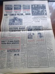 Cumhuriyet Gazetesi - 5 Kasım 1967 - Kıbrıs'ta Türkler Büyük Protesto Mitingi Yaptı - Süleyman Demirel İsmet İnönü İle Başbakanlıkta 2 Saat Görüştü - Yer Altının Filmi Çekildi - İlham Ertem Çakır'ın Çocuğu Okumayacak Mı Yaftası İle Karşılandı - Ankara Üniversitesinde Rektör Cumhur Ferman Tekrar Seçildi - Şehir Tiyatrosu Sanatkarları Greve Gidiyor - Glasgow'lulardan Cevdet Sunay'ı Bir Kosigin Gibi Karşılamaları İstendi - Türkiye İşçi Partisi İş Kanununun İptalini İstedi - Aylak Musa Karikatür - 50. Yıldönümünde 1917 İhtilalinin Hikayesi Çizgi Roman - Lenin - Hemingway'in Gözüyle Atatürk Türkiyesi Yazı Dizisi - Dişi Bond Çizgi Roman - Alev Alev Yazan F.W. Kenyon Yazı Dizisi - Taşlar Ve Başlar Yazan Ümit Yaşar - Yarım Asrın Kuvvet İlahları Yazan Abdulkadir Yücelman - Fenerbahçe Bursaspor Maçı - Galatasaray Altay Maçı - Beşiktaş'ın Ankaragücü maçı