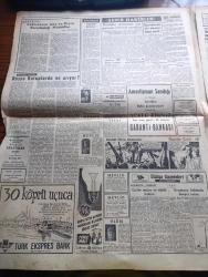 Hürriyet Gazetesi - 15 Nisan 1955 - Değişen Dünya Karşısında Türkiye Anlatan Kasım Gülek Yazı Dizisi - Kıbrıs'taki Tethişcilik Karşısında Müstemleke İdaresi Aciz Halinde - Fuat Köprülü Hariciyeden Ayrılıyor - Adnan Menderes Kasım Gülek'i Kabul Etti - Dün Ankara'ya Gelen Doktor Fazıl Küçük'ün Anlattıkları - Basın Hürriyeti Tahdit Olunmamalıdır - Dedektif Nik'in Maceraları Çizgi - Karnelerde Din Dersleri Başa Geçti - Günün Spor Haberleri - İstanbul'da Türk Ve Bizans Haberleri - Galatasaray Beşiktaş Maçına Eksik Takımla Çıkacak - Asrın En Büyük Aşkı Prenses Margaret İle Towsend'in Gönül Macerası Yazı Dizisi - Aşk Arzusu Aşk Ve Macera Romanı Çizen Faruk Geç - Canlı Fosiller Ülkesi Avustralya'da - Sarışın Yeni Lalyan Yıldızı Maria Benta - Karacaviran Üç Sevginin Romanı Yazanlar İlhami Bilger Halil Tufan - Gripin - Nevrozin - Haydarpaşa'daki Müthiş İnfilak Fotoğraf - Fatoş Çizgi Roman -  Güngörmüşler Çizgi Roman - Gökler Hakimi Gordon Çizgi Roman - Nilüfer Çizgi Roman - İstanbul Radyosu