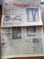 Hürriyet Gazetesi - 6 Ocak 1956 - Türkiye'nin En Şahane Düğünü Dün Divan Otelinde Yapıldı Fotoğraf - Vehbi Koç'un Kızı Semahat İle Koç Müessesesinin Umum Müdür Muavini Nusret Arsel Evlendi - Başvekil Adnan Menderes Yurtta İktisadi Sıkıntı Yoktur Dedi - Hürriyet Partisi Mebusları Mıntıkalarına Gitmek Üzere İstanbul'da Toplandı - Vali Fahrettin Kerim Gökay Dün Beyoğlu'nda Fiyat Kontrolleri Yaptılar - Ölen Migros Müdürü Stepan Maurer'in Kalbi 650 Grammış - Gelin Semahat Koç'un Elbisesi Ve Mücevherleri Birer Şaheserdi - Yeni Alman Ordusu Ve Sosyalistler - Dedektif Nik'in Maceraları Çizgi Roman - Monako Prensi Grace Kelly İle Nişanlandı - 6 7 Eylül Hadiselerinde Zarar Görenlere Yapılacak Yardım - Yaşar Doğu Vitamin Hapları İle Adamakıllı Kuvvetlendi - Merih Muamması 1956 da Çözülecek Mi - Kalbimin Kadınları Yazan Cronin Yazı Dizisi - Beşiktaş Takımının Kampında Fotoğraf - Fenerbahçe İdare Heyeti Toplandı - Lefter Küçükandonyadis'in İtalya'ya Transferi - Fatoş Çizgi Roman -