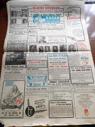 Cumhuriyet Gazetesi - 2 Eylül 1950 - Türk Hava Kurumunun Vaziyeti Yazan Abidin Daver Köşe Yazısı - Kore'de Komünist Taarruzu Önlendi - Celal Bayar Bugün Ankara'ya Dönüyor - Milletlerarası Tenis Turnuvasında Cumhuriyet Kupası - Kore'ye Gidecek Birliğimiz - Zafer Bayramını Tebrik - 1950 Türkiye Güzellik Kraliçesi Güler Arıman Yarın Akşam İtalya'ya Hareket Ediyor - Teknik Üniversite Profesörü Feyyaz Gürsan'ın Öldürülmesi Davası - Yeni Dış Ticaret Rejimi Dün Yürürlüğe Girdi - İspanyol Komünist Partisi Moskova Temsilcisinin İfşaatı Komintern'in İçyüzü Yazan Castro Delgado Yazı Dizisi - Profesör Nimbüs'ün Maceraları Çizgi Roman - Posta Güvercini Yazan Kerime Nadir Yazı Dizisi - Eyüp Türbesi Dün Açıldı - Hep O Masal Yazan Kemal Ragıb Enson Yazı Dizisi - Müzeyyen Senar Işıl ve Abdullah Yüce Cağaloğlu Çiftesaraylar Bahçesinde - Hasan Traş Bıçakları - Hamiyet Yüceses Salacak Plaj Gazinosunda - Radyolin Diş Macunu - Memleketin Büyük Üstadı Münir Nurettin Selçuk Küçük Çiftlik'te - Puro