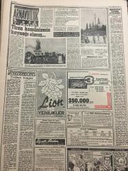 YENİ SABAH GAZETESİ 10 EKİM 1961 YIL :24 SAYI :8109---Seçim suçları :Adliye 25 Örfi İdare 26 Tevkif Yaptı --Bölükbaşı ,kürsüden inerken fenalık geçirdi ---Adalet Divanı Yarın Yine Vazifeye Başlıyor --Tütün suiistimali tahkikatı ilerliyor --Otomobil hırsızlarına polis ateş etti ,bir kız yaralandı --Seçimi bekliyoruz :Siyavuşgil ---Bu yıl sularımızda bol balık akını var ---Sinemalar :Atlas :Tatlı Hayatlar ,İnci :Ölüm Film ,Konak :Sihirli Eller ---Milli takım kadrosunda değişiklik yapılacak ---Bükreş te beğenilen tek oyuncu :Necmi --Rus Güreşçileri Cumartesi Geliyor --Metin Milli Takıma İstendi ---İzmirli Hakemlerin Protestosu ---Oy nasıl verilir ?--Ertuğrul Akça beraat etti ---Ş.Erdem Açıklaması --Pazar akşamına kadar 150  vakaya el konuldu--