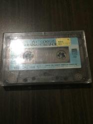 ZÜLFÜ LİVANELİ - GÖKYÜZÜ HERKESİNDİR - KARTONETSİZ KASET (KAĞIT BASKI)