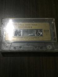 ZÜLFÜ LİVANELİ - SEÇME ESERLER 5 / EŞKİYA DÜNYAYA HÜKÜMDAR OLMAZ / MERHABA - KASET (KAĞIT BASKI)