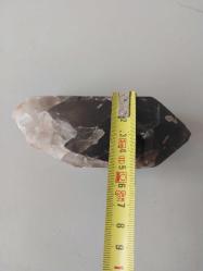Dumanlı Kuvars Kristal Taş. 5 x 12 cm. 371 gr.