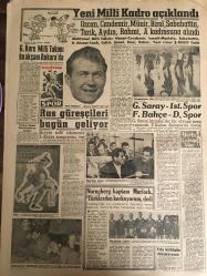 YENİ SABAH GAZETESİ 14 EKİM 1961 YIL :24 SAYI :8113--AP liler ,dün yağmur altında miting yaptı ---CHP li gençler AP lilere karşı taşkınlık yaptılar ---Kampanya bugün sona eriyor --Seçim suçlusu 2 kişi daha tevkif edildi --Fransa ,ortak pazara girmemize mani oluyor --Kiracısını çıkartmak için eve dinamit attı---Seçim Kanunun okuyunca adaylıktan feragat etti --Saadet Kaçara göre İnönü MBK ni millete jurnal etmiş---Seçmenin manası :Siyavuşgil ---Bankalar caddesinde bir mağaza soyuldu ---Sinemalar :Atlas :Asiller Beldesi ,Emek : Gizli Ajan,---Radyo Programları--Batılılar ,Almanya için istişare edecek ---Kenya da Kıtlık---Sinema :Tatlı Hayaller ,Devrim ve Sansür ,Solak Silahşör ,---Yeni Milli Kadro Açıklandı --Rus güreşçileri bugün geliyor --Nurnberg kaptanı Marlock ,Türklerden korkuyorum dedi --Bölükbaşı :DP liler beni dinleseydi ihtilal bile olmazdı ,dedi ---