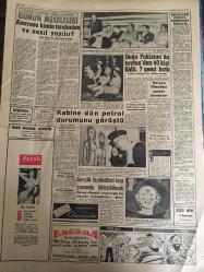 YENİ SABAH GAZETESİ 3 KASIM 1960 YIL :23 SAYI :7779---Örtülü ödenekle ilgili kararname hazırlandı --Zonguldak ve Siirt e iki emekli subay vali oldu --259 Kabzımal 6 Kasım a kadar Hal i terk edecek --Üniversiteler de Dekan Seçimleri Dün Yapıldı ---6-7 Eylül ve bebek davalarına devam ediliyor --Atatürk Haftası Tertiplendi --Cüneyt Özdemir  aftan istifade etmeyi reddetti --Sivas Öğretmen Okulunda Talebe Nümayişi Oldu --Aşığıyla beraber kocasını öldürdü ---Ferit Yok ,Millet Var !:Siyavuşgil --Bayar Ahmak Napolyon ,İşlerin Sonunu İyi Getirmemiş Diyordu --İstanbul Rehberi ---Doğu Pakistan da tayfundan 40 kişi öldü ,7 gemi battı --Kabine dün petrol durumunu görüştü ---Gençlik teşekkülleri kısa zamanda birleştirilecek ---B.Takımına Birol ,Şenol Candemir ,Zekai alındı ---Bulgaristan a üç müşahit gidecek --Atletizm  federasyonu dün ana meselelerini açıkladı --Galatasaray kampa giriyor --D.Sporlu futbolcular serbest bırakıldılar --Mathews 46 yaşında hala futbol oynuyor ---