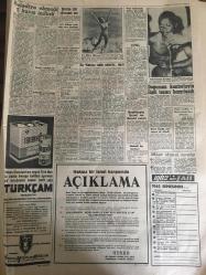 YENİ SABAH GAZETESİ 27 ARALIK 1961 YIL :24 SAYI :8187---Su kabine istifa edebilir dedi --1965 senesinden sonra sıtmanın kökü kazınacak --Belediye ekmeği beş kuruş indirdi --Ayla dünde boş yere beklendi --Doğuda açlıktan hayvanlar ölüyor --Miting yeri için anlaşma olmadı ---B.Apaydın Mülkiyede  yuhalandı --Mebuslara benden söylenmesi :Siyavuşgil --Radyo Programları ---Bir veznedar 12 bin lira yemiş ---34 yaşında bir kadın 25 yıldan beri evli --Kızıllar Küba da Roket Rampaları İnşa Ediyor ---Doğumun kontroluyla ilgili tasarı hazırlandı --Güreşçiler bugün Tahran a gidiyor --Dün Fenerbahçe çamurda Galatasaray salonda çalıştı --Türkiye hala 1940 futbolu oynuyor --İzmirlilere ihtar edildi --Junior lar şampiyonasına Rusya ilk defa katılıyor --Bıçak tehdidiyle haraç almaya  kalktılar --Hususi bir uçak düştü 4 kişi öldü --Kulağa hoş gelen sesler --AP ve CHP Meclis Grupları zam için dün de bir karara varamadılar --CHP Meclisi Tebliğ Neşretti---