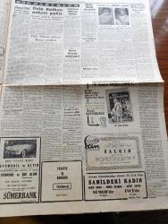 Cumhuriyet Gazetesi - 23 Şubat 1954 - Ölçü Hasreti Yazan Nadir Nadi Köşe Yazısı - Bütçenin Tümü Üzerindeki Müzakereler Sona Erdi - Türk Pakistan Paktı Ve Mısırlı Tahrikleri - Maliye Bakanı Hasan Polatkan Dün Bütçeyi Müdafaa Etti - Galatasaray Öğretmenleri  Beraat Ettiler - Rahmetli Abidin Daver'e Ordunun Şükran Duygusu - Günde 20.000 Ton Kömür Çıkaracağız - Hilton Oteli'nden Konacak Tablolar Meselesi Oldu - İnce Memed Yazan Yaşar Kemal Yazı Dizisi - Üniversiteliler Kıbrıs'a Bağlılık Gösterisi Tertip Ettiler - Yabancı Sermaye Kanunu Yazan Burhan Felek Köşe Yazısı - Pakistan'da Şükran Günü İlan Edildi - Türkiye Eskrim Birincilikleri - Karayağız Tercüme Eden B.F. Yazı Dizisi - İngiltere'de Yeni Biri Dans Fotoğrafları - Aşk Herşeyin Üstünde Yazan Sermed Sami Uysal Yazı Dizisi - Büyük Adli Hatalar Esrarlı Bir Oyuncunun Çeviren Mazhar Kunt - Resimli Roman Liman Cinayeti Yazan Georges Simenon - Sandıklar Dolusu Elbise İle Seyahat Eden Kraliçe Elizabeth