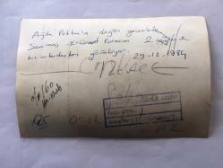 AJDA PEKKAN'IN ORİJİNAL FOTOĞRAFI - 18 x 12 cm EBADINDA - AJDA PEKKAN'IN DÜĞÜN GECESİNDE SEMİRAMİS PEKKAN, ERCÜMENT KARACAN, 2 OĞLU ve KIZ ARKADAŞLARI AYNI KARDE, 29 ARALIK 1984