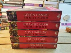 The Witcher Serisi 5 Kitap (Son Dilek, Nefret Çağı,Ateşle İmtihan,Kırlangıç Kulesi, Gölün Hanımı)