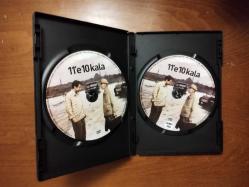 11' e 10 Kala Oyuncu: Nejat İşler, Mithat Esmer Yönetmen: Pelin Esmer 2 DİSK VERSİYON