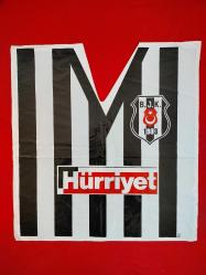 Beşiktaş Naylon Forma - Hürriyet Gazetesi - 80'ler, 90'lar - Antika - Üstte Yırtık Vardır