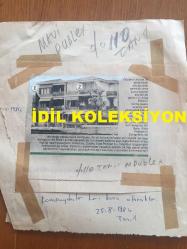 AJDA PEKKAN'IN ALİ BARS İLE OLAN EVLİLİĞİYLE İLGİLİ DÖNEMİNE AİT İKİ ADET ORİJİNAL FOTOĞRAF, 4 ADET GAZETE KÜPÜRÜ ve EVLENME DUYURUSU FOTOĞRAFI, TOPLAM 7 PARÇA SET HALİNDE