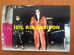 AJDA PEKKAN'IN ALMAN SEVGİLİSİ STEPHAN İLE 1 ADET FOTOĞRAFI ve STEPHAN'IN 6 ADET FOTOĞRAFI, TOPLAM 7 ADET SET HALİNDE - 1990 YILI - 15 x 10 cm ve 12,5 x 9 cm EBADINDA ORİJİNAL FOTOĞRAFLAR