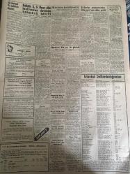 YENİ SABAH GAZETESİ 24 KASIM 1960 YIL :23 SAYI :7797--Emekli Subaylar için bir karar alınmıyor ---Menderes ,dün eşi ile görüştü --İlhan Engin tevkif edildi --Adana da 3. kuyuda petrole rastlandı --261Mahkum dün tahliye edildi--14 lerin sonuncusu Erkanlı da dün gitti ---Kabine Kurucu  meclis ön tasarısını inceliyor ---Rektör S.S Onar dün tasfiyeden duyduğu üzüntüyü belirtti ---147 ler !:Siyavuşgil --İstanbul Rehberi --Çiftçiler için yaz kampları açılıyor --Bir Belediye otobüsü daha dükkana girdi ---Talebe bursları 225 liraya yükseltiliyor --Bu sene Müslümanlar  B.Amerika da ilk defa şükran gününe katılacak ---Sivil polis saati bulanın peşinde --Bulgar A Millileri Almanları Yendi --A Milli takımı bugün Sofya ya uğurluyoruz---Atletizm 1961 kış faaliyeti programı ---Futbolculara oksijen kürü tatbik edilecek ---Bulgarlar ,İstanbul da bize şans veriyorlar --Galatasaray Atina ya davet edildi --Fenerbahçe de mühim kararlar ---Hastalar  Başhekimi Protesto Ettiler ---