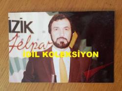 SEZEN CUMHUR ÖNAL'IN ORİJİNAL 4'LÜ FOTOĞRAF SETİ - 13 x 9 cm EBADINDA - SEZEN CUMHUR ÖNAL'IN MÜZİK YELPAZESİ PROGRAMI ÇEKİMLERİNDEN 4 FARKLI KARE