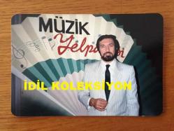 SEZEN CUMHUR ÖNAL'IN ORİJİNAL 2'Lİ FOTOĞRAF SETİ - 13 x 9 cm EBADINDA - SEZEN CUMHUR ÖNAL'IN MÜZİK YELPAZESİ PROGRAMI ÇEKİMLERİNDEN 2 FARKLI KARE