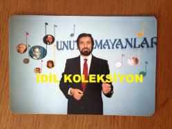 SEZEN CUMHUR ÖNAL'IN ORİJİNAL 3'LÜ FOTOĞRAF SETİ - 13 x 9 cm EBADINDA - SEZEN CUMHUR ÖNAL'IN MÜZİK YELPAZESİ PROGRAMI ÇEKİMLERİNDEN 3 FARKLI KARE