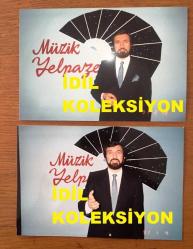 SEZEN CUMHUR ÖNAL'IN ORİJİNAL 2'Lİ FOTOĞRAF SETİ - 15 x 10 cm EBADINDA - SEZEN CUMHUR ÖNAL'IN MÜZİK YELPAZESİ PROGRAMI ÇEKİMLERİNDEN 2 FARKLI KARE