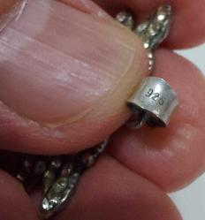 OSMANLI SON DÖNEMİ ORİJİNAL MÜTHİŞ İŞÇİLİKLİ KELEBEK FİGÜRLÜ ŞANS BOMBASI GÜMÜŞ KOLYE UCU K1E1L1E