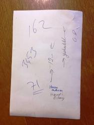 TÜRK HALK MÜZİĞİ SANATÇISI HASAN MUTLUCAN'IN ORİJİNAL 2'Lİ FOTOĞRAF SETİ - 18 x 11,5 cm EBADINDA 2 ADET FOTOĞRAF - HAMDİ ÖZBAY SAZIYLA EŞLİK EDERKEN HASAN MUTLUCAN'IN TÜRKÜ SÖYLEDİĞİ ANLARDA ÇEKİLMİŞ 2 FARKLI FOTOĞRAF