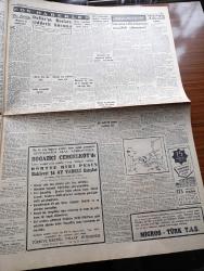 Cumhuriyet Gazetesi - 22 Haziran 1956 - Kıbrıs Hakkında Türk Tezi Değişmeyecek - İtalya Devlet Reisi Giovanni Gronchi - Kasım Gülek'in Katıldığı Yeni Basın Davası - Lokantaların Tarifesi İnceleniyor - Stalin'in Gizli Cinayetleri - Fuat Köprülü'nün İstifası - Çek Talebeler Kızıl Rejime Cephe Aldı - Karanlıkta Sesler Yazan Perihan Zorlu Yazı Dizisi - Mustafa Kemal Derneğinin Kongresi - Sadabad Kasrı - Karacaoğlan Yazan Yaşar Kemal  Resimleyen Münif Fehim Yazı Dizisi  - Resimli Romanımız Çifte Cinayet Çeviren Mazhar Kunt - Radyo Bugünkü Program - Atom Ve Hidrojen Bombaları Kısırlık Yapıyormuş - Beşiktaş Kulübü Atleti İlhan Bilgitay'ın Rekor Denemesi - Puro Tuvalet Sabunları - İngiliz Atleti Gordon Pirie 5000 Metrede Dünya Rekoru Kırdı - Necipbey Briyantini - Gazetemiz Vasıtasıyla Genç Milli Takımımızı İtalya'ya Davet Ediyor - Milli Basketbol Takımı Antrenörü Samuel Fox - Güngören Mahallesi Arsaları