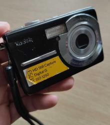 2 Adet Kodak Easyshare Kamera ve Kodak Şarj Aleti
