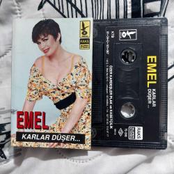 Emel müftüoğlu kaset karlar düşer