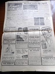 Cumhuriyet Gazetesi - 9 Aralık 1956 - Siyasal Bilgilerde 9 Öğrenciye Muvakkat İhraç Cezası Verildi - Yunanistan'ı NATO'ya Şikayet Edeceğiz - Demirperde Gerisinde Talebe İsyanı - Bir Roket 200 Kilometre Yükseğe Çıktı - Reşat Nuri Güntekin'in Ölümü Teessür Uyandırdı - İstanbul Beyoğlu Arasında Gece Tramvay Seferleri Başladı - Migros'da Yolsuzluk - Macar İşçileri Komünist Hükümete Meydan Okuyorlar - Aşktan Da Üstün Yazan Elizabeth Gaskell Yazı Dizisi - Şark Meselesi Yazan Hasan Ali Yücel Köşe Yazısı - Haftanın Şakaları Yazan Burhan Felek Köşe Yazısı - Eğlenceler Köşesi- Tarihin Tarihi İmparatoriçe Öjeni Çeviren Mazhar Kunt Yazı Dizisi - Bulmaca - Balkan Paktı Ne Olacak Yazan Ömer Sami Coşar - Striptiz Dansının Meni İçin Kanun Teklifi - Galatasaray Adalet Bugün Karşılaşıyor - Olimpiyat Oyunları Dün Kapandı - Fenerbahçe Vefa'yı 3 0 Yendi - Fenerbahçe Basketbolda Vefayı Mağlup Etti - Mambo Çocuk Kamyoneti - Fredo Limon Kolonyası