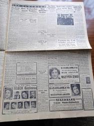 Cumhuriyet Gazetesi - 11 Ocak 1957 - İngiltere'de Butler Değil MacMillan Başbakan Oldu - Eden'in Sıhhi Sebepler Yüzünden İstifa Ettiğine Londra'da Kimse İnanmıyor - Kasım Gülek'in Otomobilinin Yaptığı Kaza Davası - Birinci İnönünün 36. Yıldönümü - Başbakan Adnan Menderes Rektör Ve Profesörlerle Yemek Yedi - Kıbrıs İçin Yaptığımız Anayasa - Ordu'da Terfilere Müdahale İddiası - Despot Yazan Reşat Enis 4 Yazı Dizisi - İdam Sehpasında Can Veren Devletliler  Yazan Cemalettin Saraçoğlu Yazı Dizisi - Müzeyyen Senar Kazablanka'da - Sabite Tur Gülerman - Abdullah Yüce - Bebek Gazinosu - Muzaffer Akgün  - Sulukule Gecesi - Resimli Romanımız Zırhlı Haydut Çeviren Mazhar Kunt Yazı Dizisi - Türkiye Ses Kraliçesi Perihan Altındağ Sözeri - Seçilmiş Şiirler Dergisi - Şehir Dram Tiyatrosu - Kombine Bilet Kalkıyor Mu - Fenerbahçeli Ergun Öztuna'nın Tedavisi Sürüyor - Gönül Yazar - Tepebaşı Gazinosu - Özcan Tekgül - Dolmabahçe Stadının E Tribünü Genişliyor - Karşıyaka Fenerbahçe'den Tazminat İstiyor