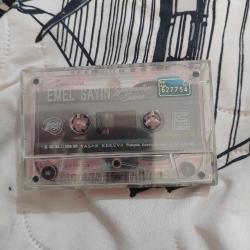 Emel Sayın kaset gücendim sana