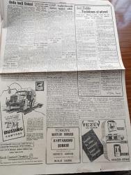 Cumhuriyet Gazetesi - 6 Eylül 1959 - Hariçten Gazel Yazan Nadir Nadi Köşe Yazısı - Kıbrıs Müzakereleri Tekrar Çıkmaza Girdi - Devlet Geliri Arttı - CHP Toplantılarında İktidar Tenkit Edildi - Irak Kasım Hükümeti İle İlk Anlaşmayı İmzaladık - Laos'ta Fevkalade Hal İlan Edildi - İskenderun Yasak Bölge Olmaktan Çıktı - Ortadirek Yazan Yaşar Kemal Yazı Dizisi - Sovyet Rusya Diktatörü Nikita S. Hrutçef Yazan Roy MacGregor Hastle Yazı Dizisi -  Arjantin Cumhurbaşkanı Asi Generale Boyun Eğdi - Ağalar Beyler Şeyhler Ve Demokrasi Yazan Yaşar Kemal -  Resimli Roman Azrail Der Ki Yazan Suat Taşer Resimleyen Hüseyin Mumcu - Haftanın Şakaları Yazan Burhan Felek - Koruyucu Melekler Çizgi Roman - Bay Oscar Karikatür - Profesör Nimbüs'ün Maceraları Çizgi Roman - Fenerbahçe Vefa'yı Dün Net Mağlup Etti 5 1 - Cezmi Or Müsabakalarının İlk Gününde Dereceler Düşük - Yelken Birincilikleri Bugün Nihayet Eriyor - Deniz Kulübünün Yüzme Yarışları - İstanbulspor 3 Karagümrük 0 - Tamek - Gençler Sutopu Maçları