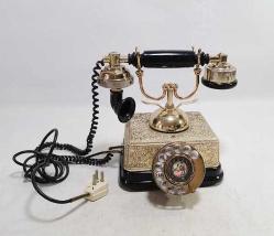NADİR FORMDA ANTİKA ÇEVİRMELİ TELEFON