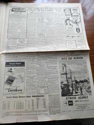Cumhuriyet Gazetesi - 21 Ekim 1959 - Seçim Sırasında Suç İşleyen Jandarma Üst Çavuşu Macit Sarı 8 Ay Hapis Yedi - Refik Koraltan Tekrar Seçilmesini Temin İçin Faaliyete Geçti - Halk Partisinin Gezi Programı Sona Eriyor - Necatibey Yolu Açıldı Ve Kapandı - Caronia Transatlantiğine Konan Haciz Kaldırıldı - Kıbrıs'ta Bize Karşı Kampanya - 10 Ayda 6 Ton Kan Toplandı - Ortadirek Yazan Yaşar Kemal Yazı Dizisi - Cezayirde Barış Mı Yazan Aydemir Balkan - Batı Edebiyatında Neo Klasisizm Temayülleri Yazan Melahat Menemencioğlu - Kumların Altından 3500 Yıllık Bir Aşk Hikayesi Çıktı - Alaca Çorap Yazan Nihal Karamağaralı Yazı Dizisi - Koruyucu Melekler Çizgi Roman -  Alessandro Scarlatti Orkestrasının İstanbul'daki Konserleri - 3. Akdeniz Oyunları - Fahir Özgüden 400 Engellide Birinci Oldu - Fenerbahçeli Milli Futbolcu Avni Kalkavan'ın Cezası Kafi Görüldü - Air France - Paklar Çamaşır Tozu